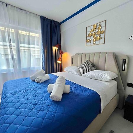 Voulis 45 Plaka Suite By Zeussuites Athena Bagian luar foto