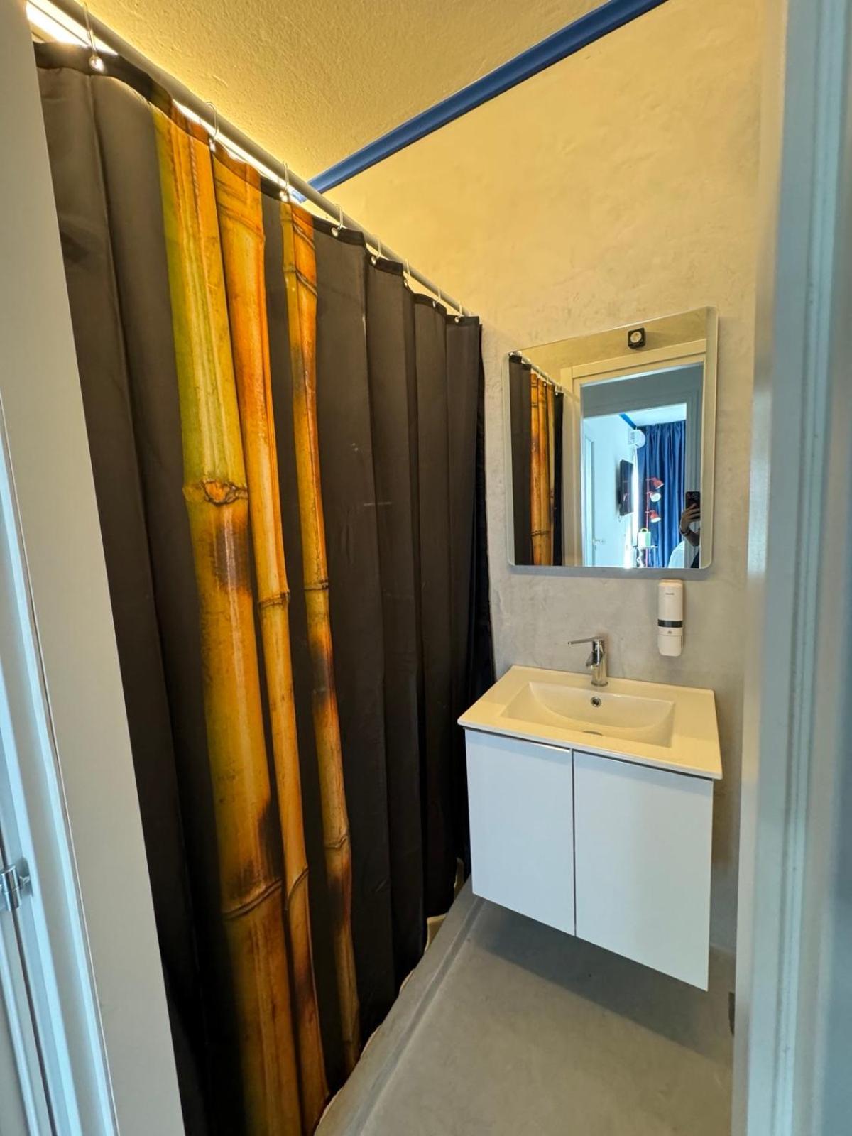 Voulis 45 Plaka Suite By Zeussuites Athena Bagian luar foto