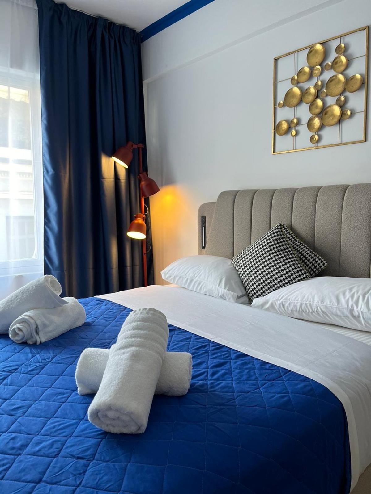 Voulis 45 Plaka Suite By Zeussuites Athena Bagian luar foto