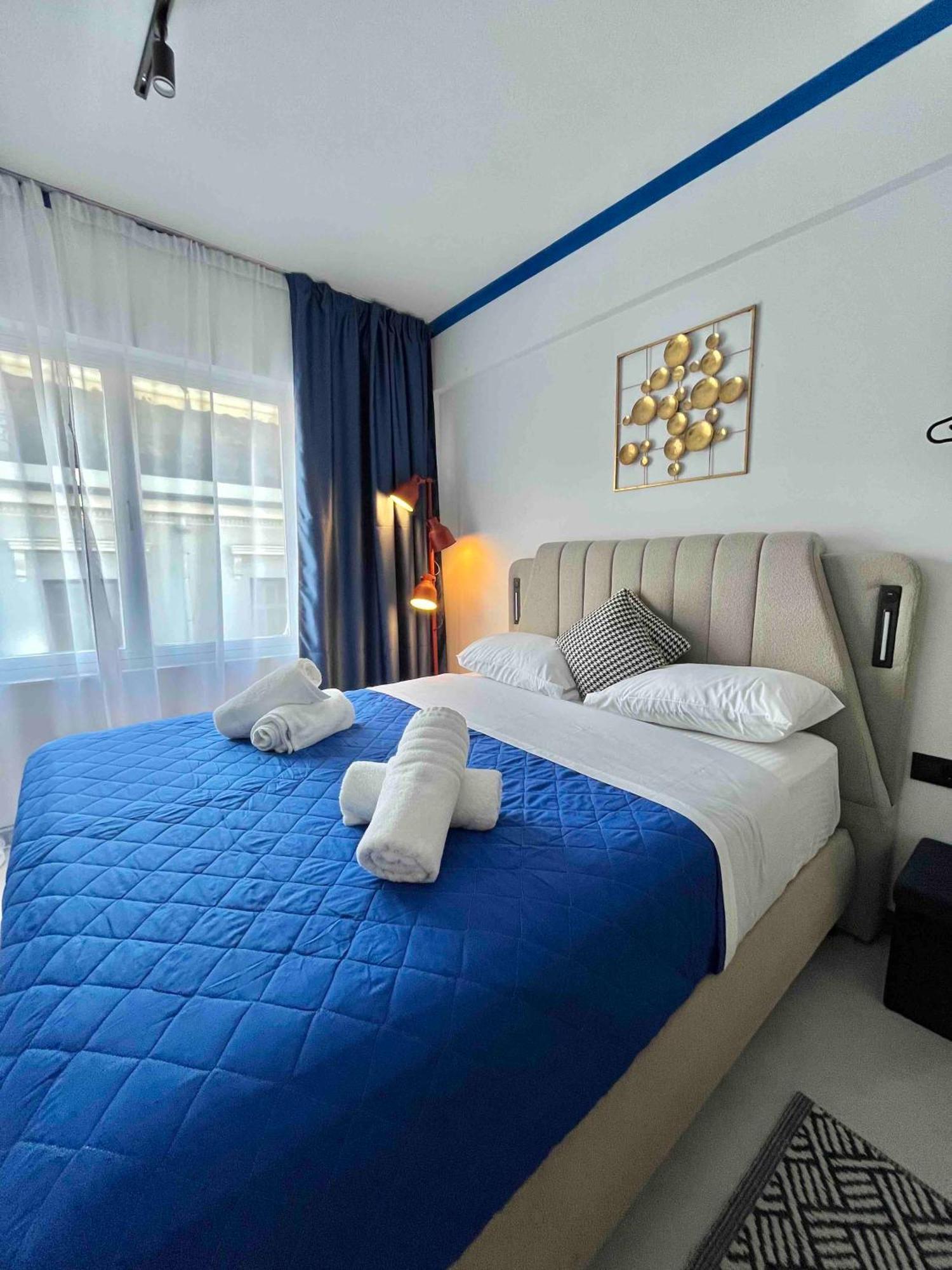 Voulis 45 Plaka Suite By Zeussuites Athena Bagian luar foto